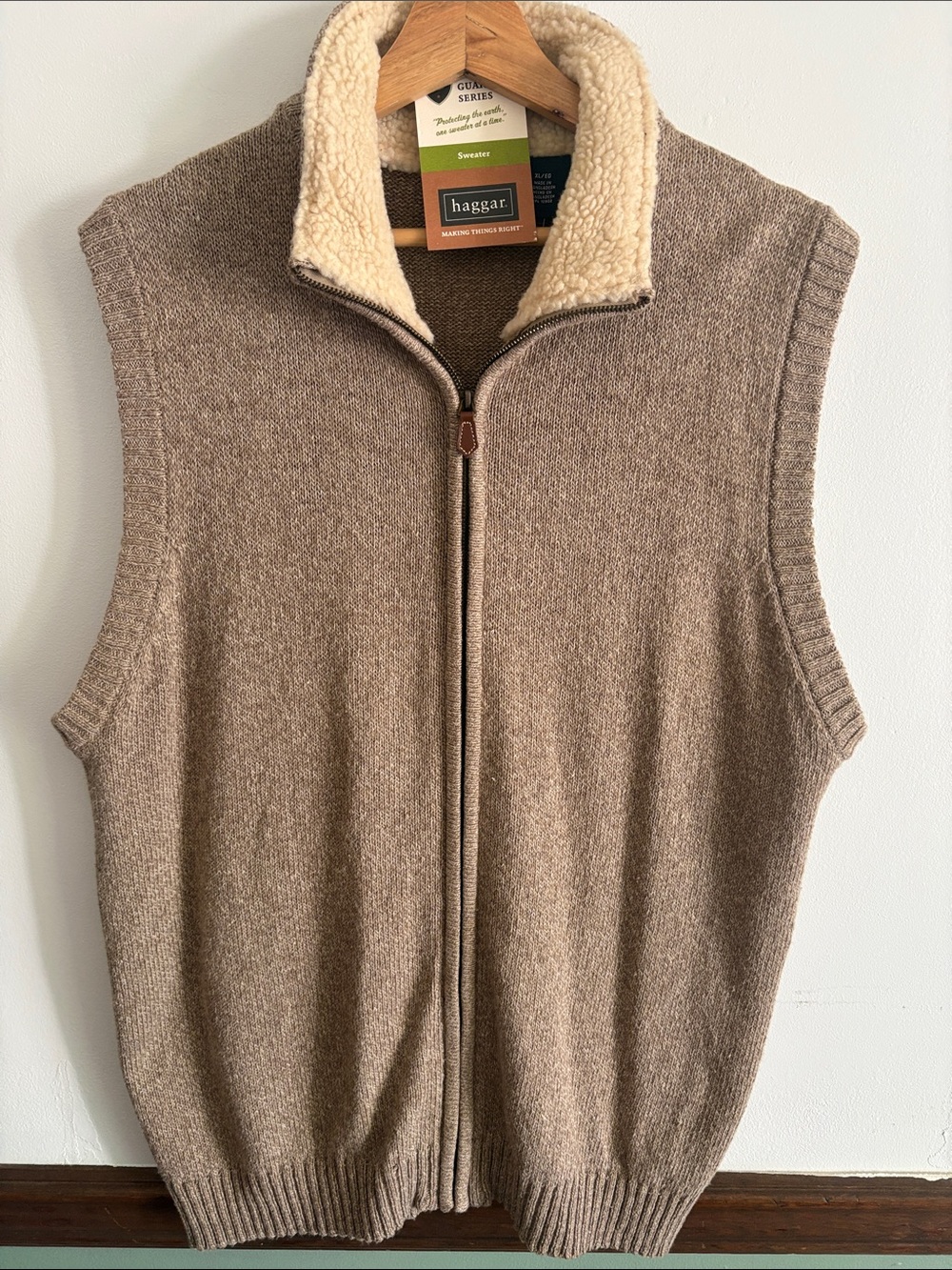 Haggar Men’s Taupe Knit Zip-Front Vest with Cream Sherpa Collar